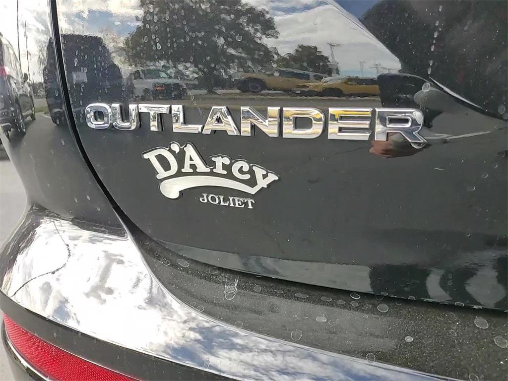 new 2025 Mitsubishi Outlander car, priced at $42,580