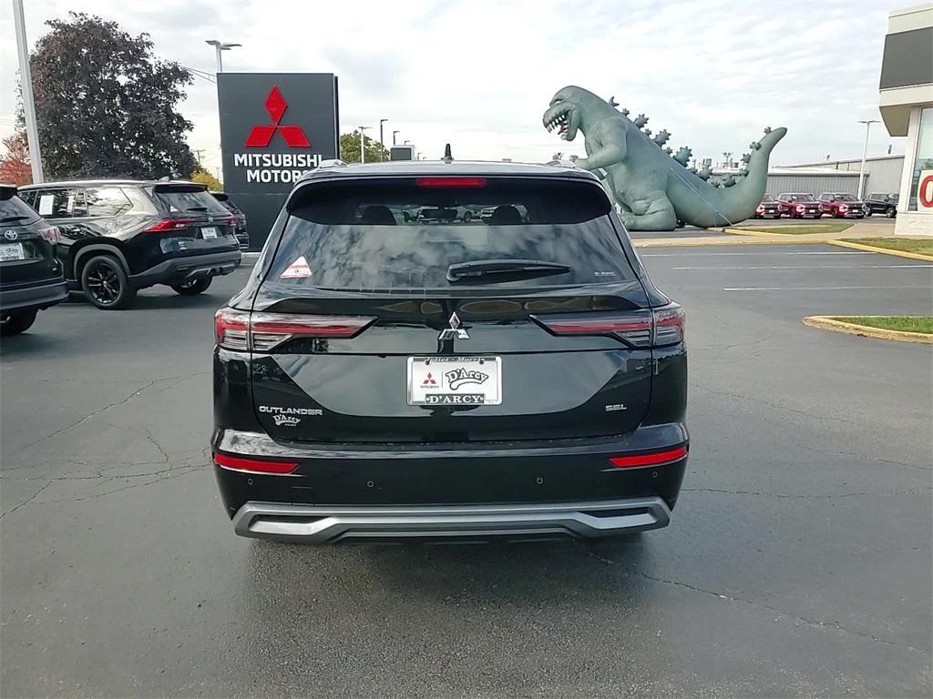 new 2025 Mitsubishi Outlander car, priced at $42,580