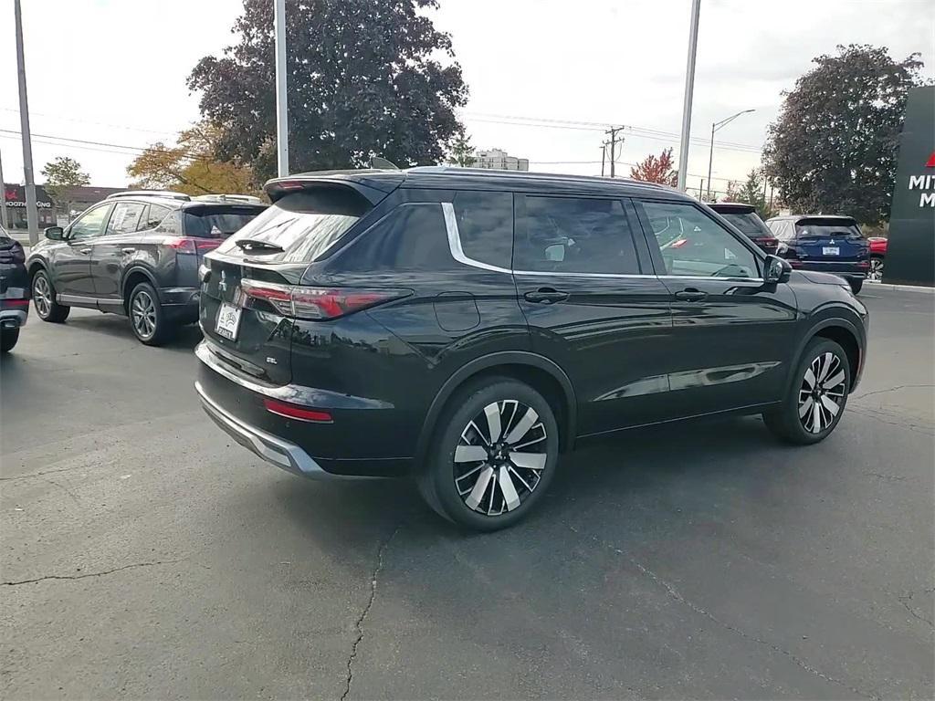 new 2025 Mitsubishi Outlander car, priced at $42,580
