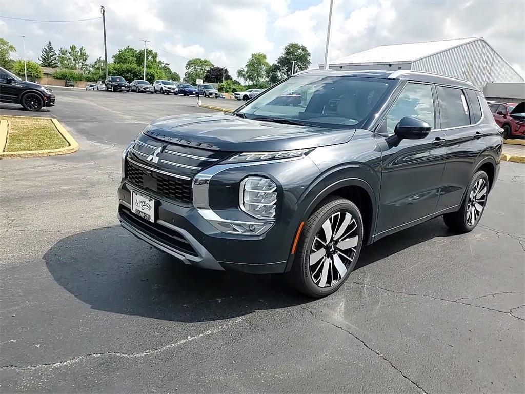 new 2025 Mitsubishi Outlander car, priced at $40,780