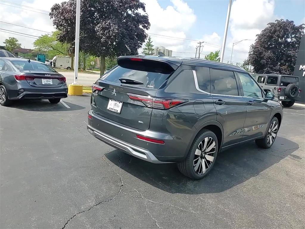 new 2025 Mitsubishi Outlander car, priced at $40,780