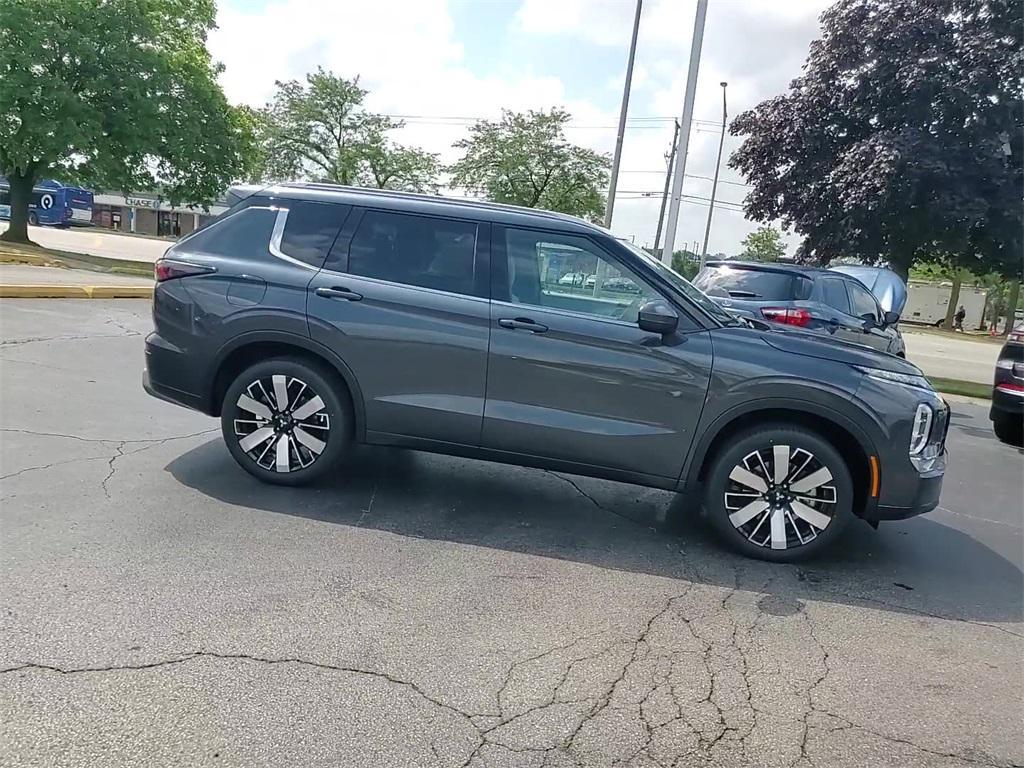 new 2025 Mitsubishi Outlander car, priced at $40,780