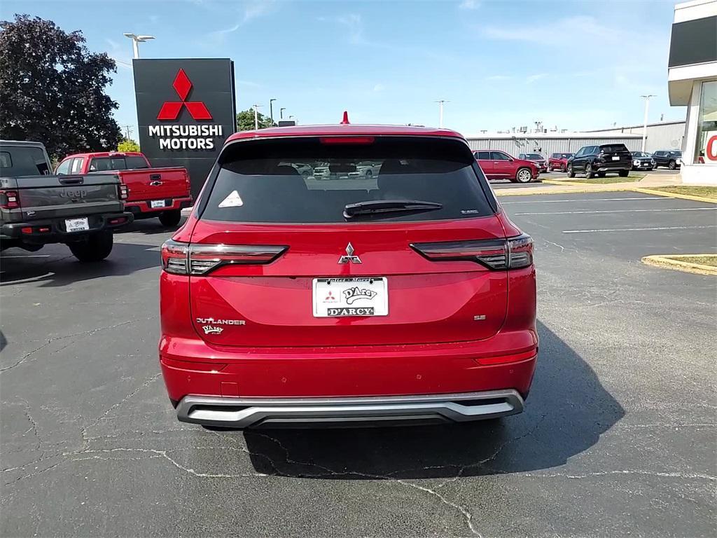 new 2025 Mitsubishi Outlander car
