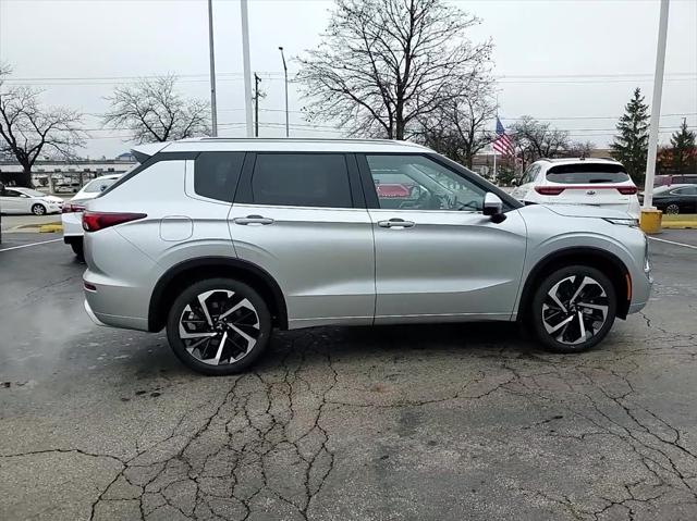 new 2024 Mitsubishi Outlander car, priced at $35,980