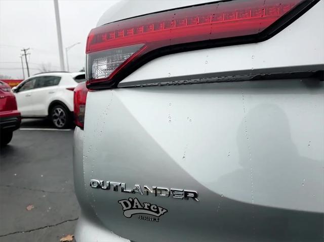 new 2024 Mitsubishi Outlander car, priced at $35,980