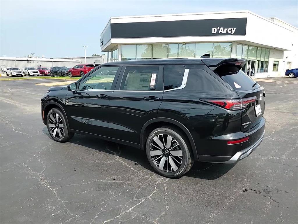 new 2025 Mitsubishi Outlander car, priced at $36,685
