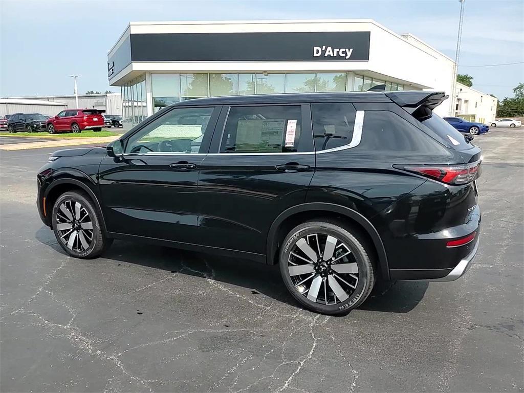new 2025 Mitsubishi Outlander car, priced at $36,685