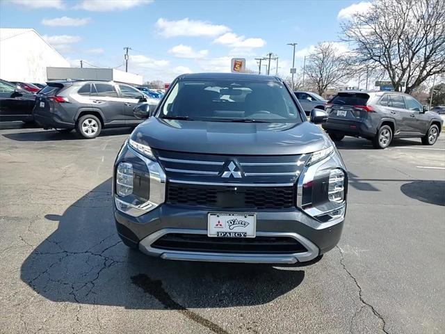 new 2025 Mitsubishi Outlander car, priced at $37,285