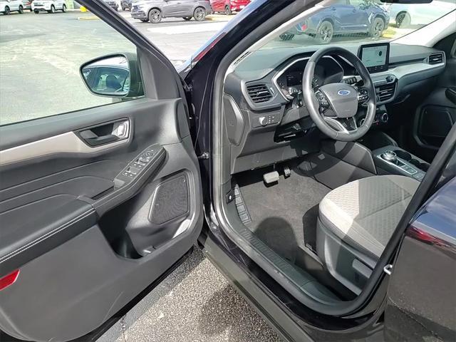 used 2022 Ford Escape car, priced at $21,313