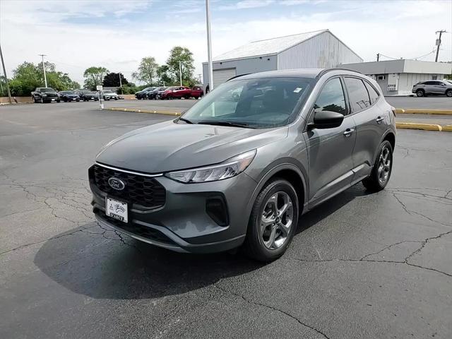 used 2023 Ford Escape car, priced at $24,984