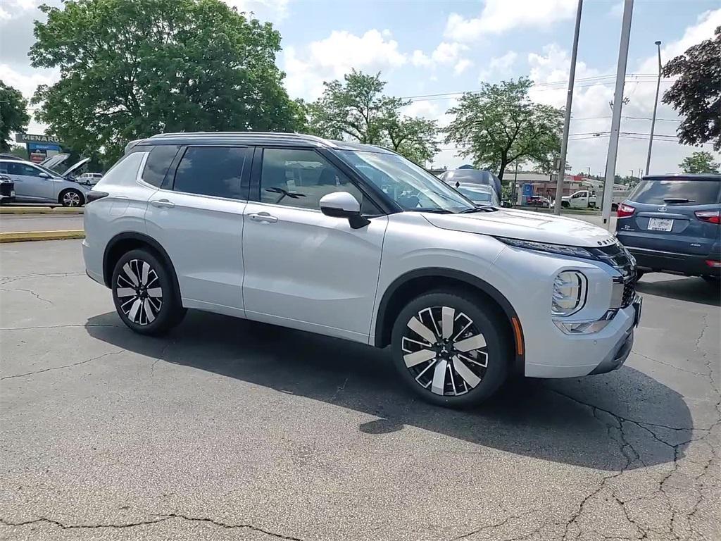 new 2025 Mitsubishi Outlander car, priced at $44,825