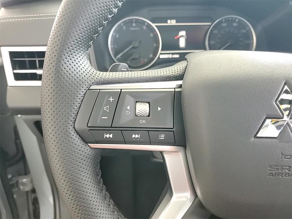 new 2025 Mitsubishi Outlander car, priced at $42,060