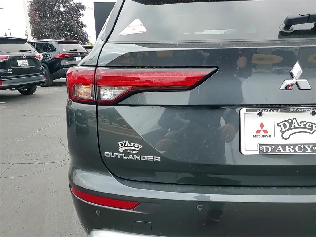 new 2025 Mitsubishi Outlander PHEV car