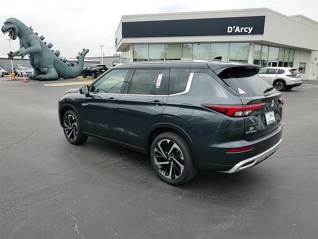 new 2025 Mitsubishi Outlander PHEV car