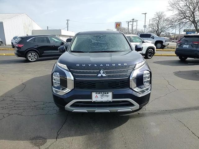 new 2024 Mitsubishi Outlander car, priced at $30,335