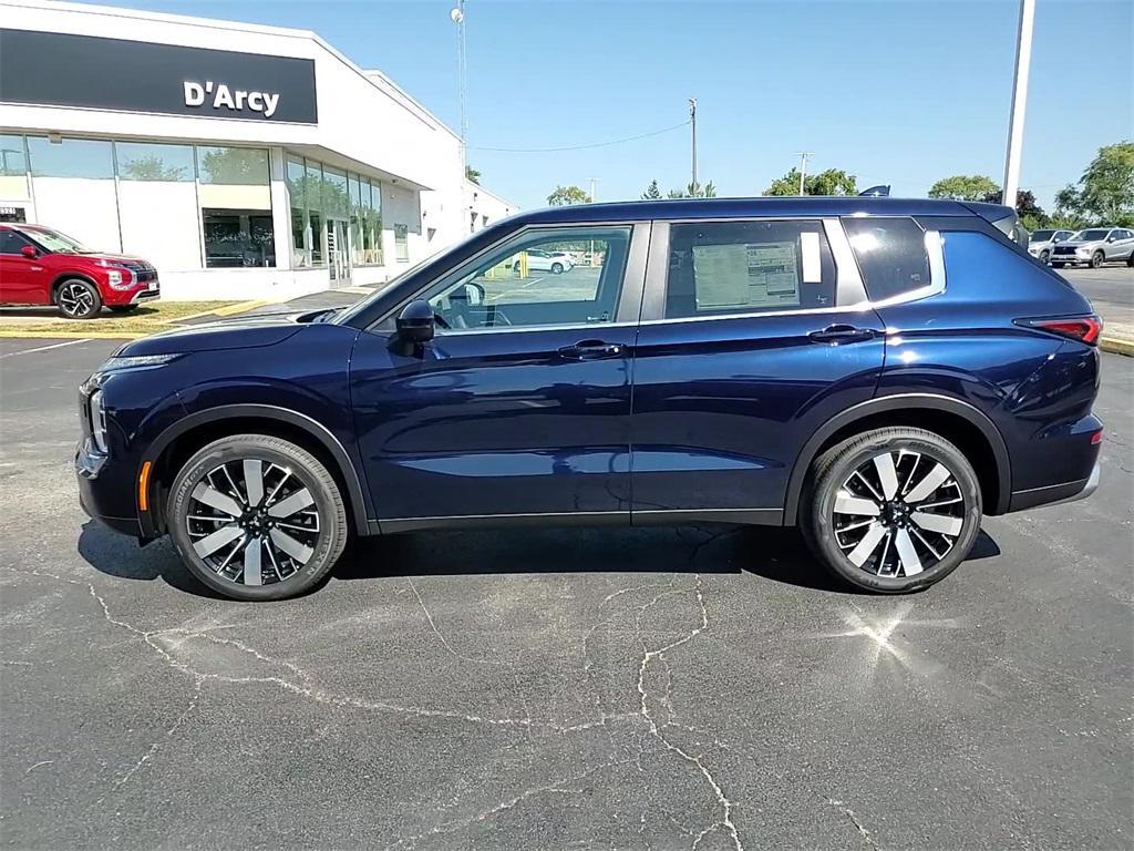 new 2025 Mitsubishi Outlander car