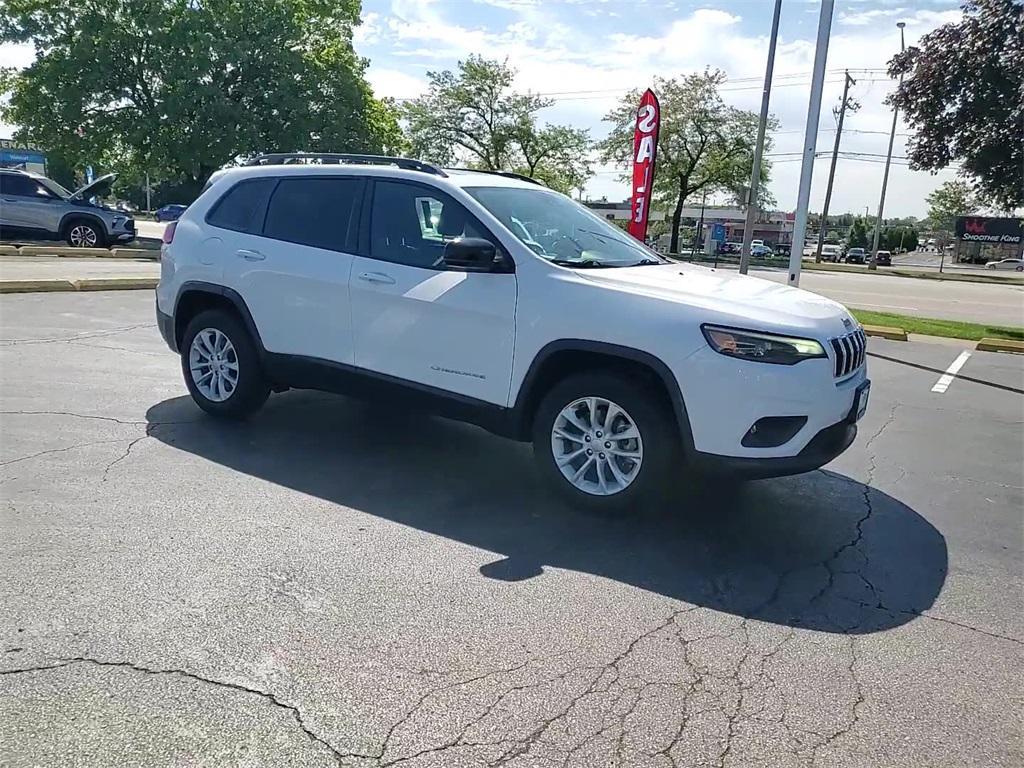 used 2022 Jeep Cherokee car, priced at $21,145