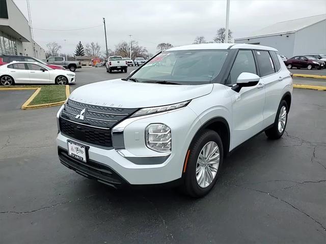 new 2024 Mitsubishi Outlander car, priced at $30,999