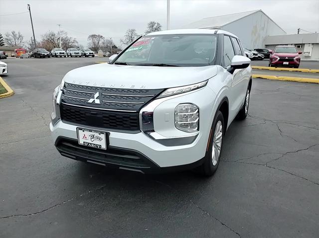 new 2024 Mitsubishi Outlander car, priced at $30,999