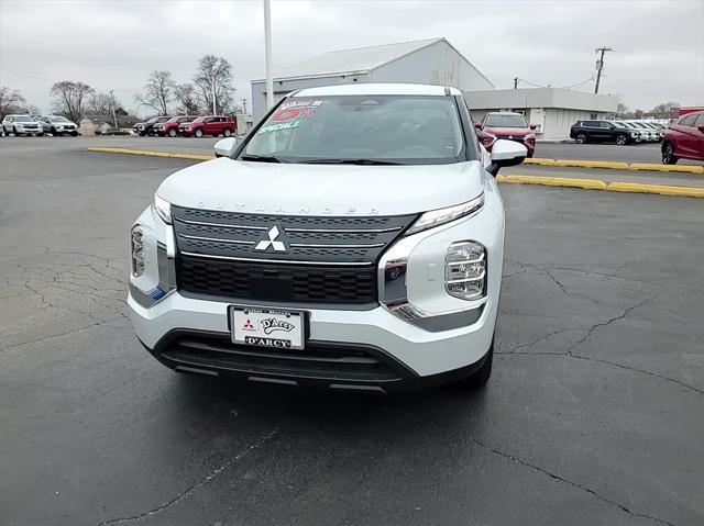 new 2024 Mitsubishi Outlander car, priced at $30,999