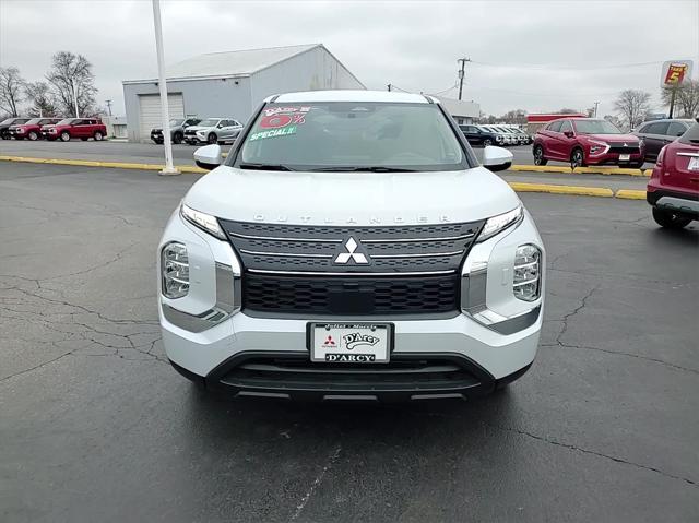 new 2024 Mitsubishi Outlander car, priced at $30,999