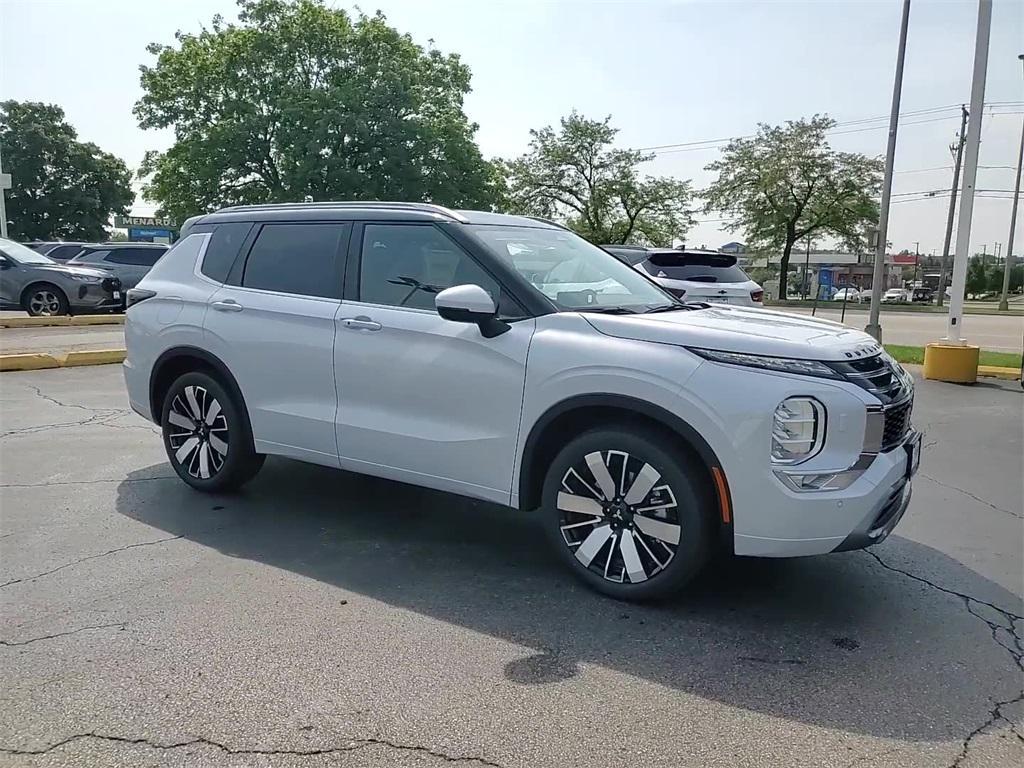 new 2025 Mitsubishi Outlander car, priced at $44,995