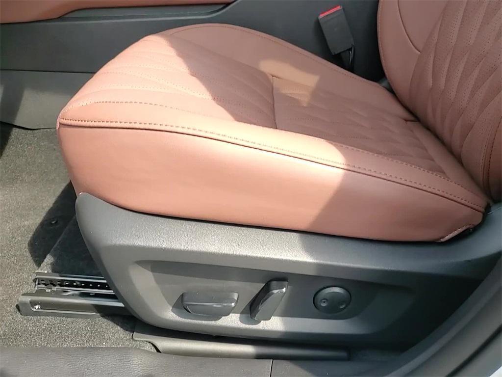 new 2025 Mitsubishi Outlander car, priced at $44,995