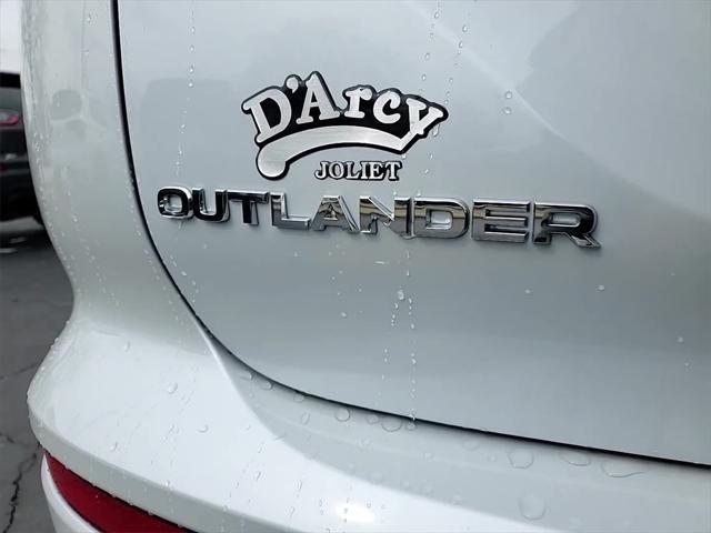new 2025 Mitsubishi Outlander car, priced at $37,880