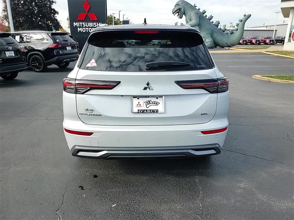new 2025 Mitsubishi Outlander car, priced at $45,200