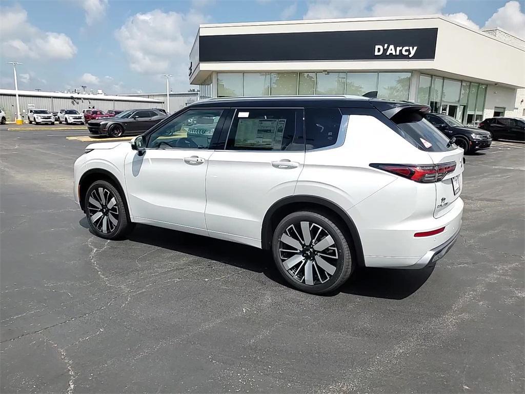 new 2025 Mitsubishi Outlander car, priced at $45,200
