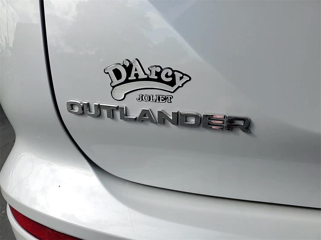new 2025 Mitsubishi Outlander car, priced at $45,200