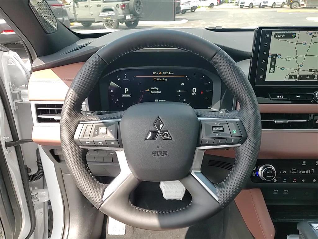 new 2025 Mitsubishi Outlander car, priced at $45,200
