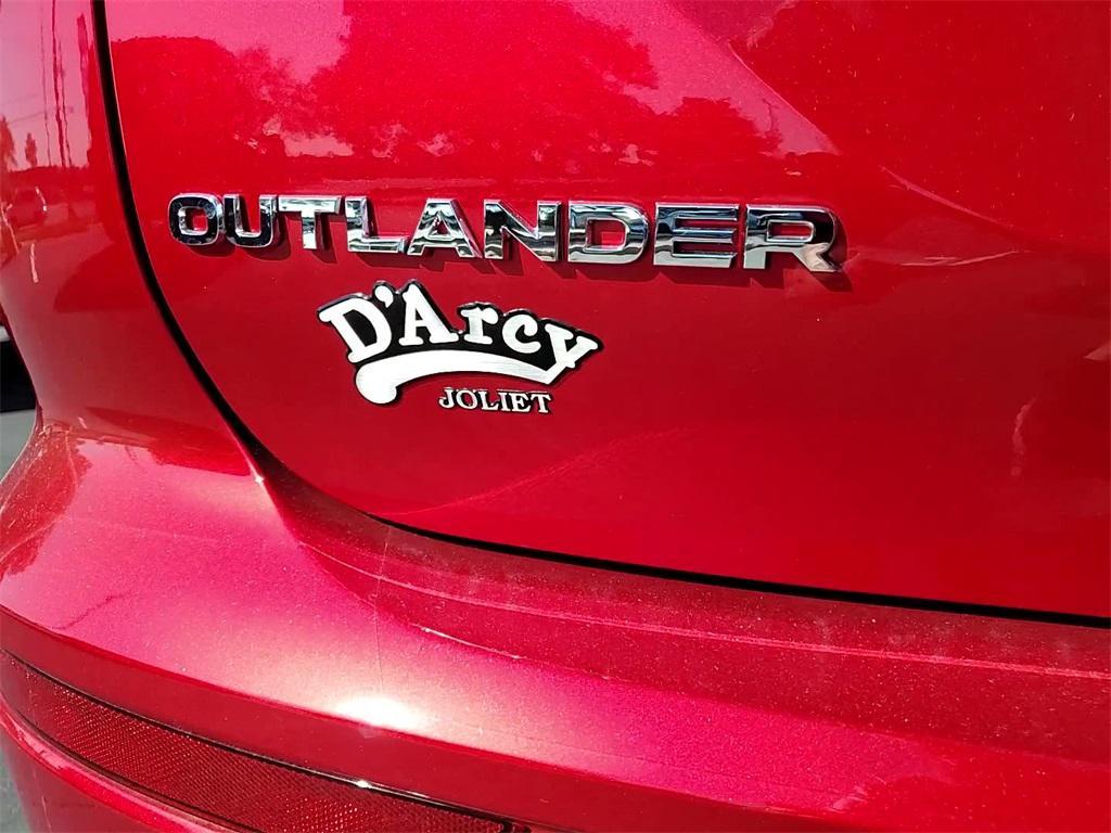 new 2025 Mitsubishi Outlander car, priced at $44,875