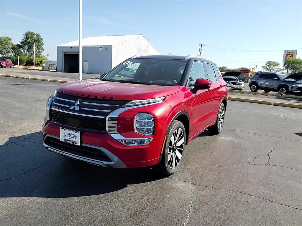 new 2025 Mitsubishi Outlander car, priced at $44,875