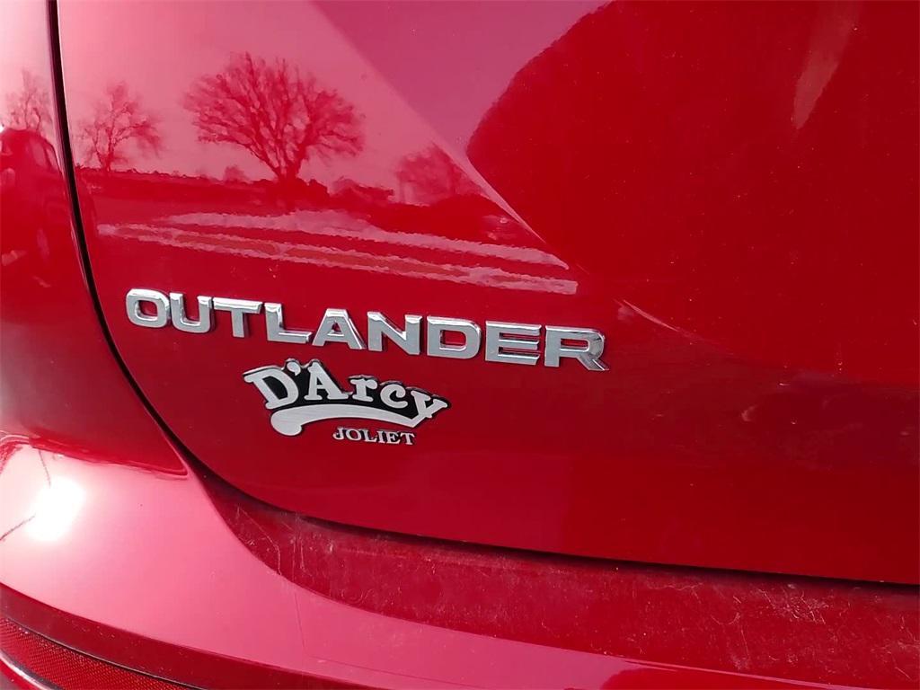 new 2025 Mitsubishi Outlander car, priced at $44,875
