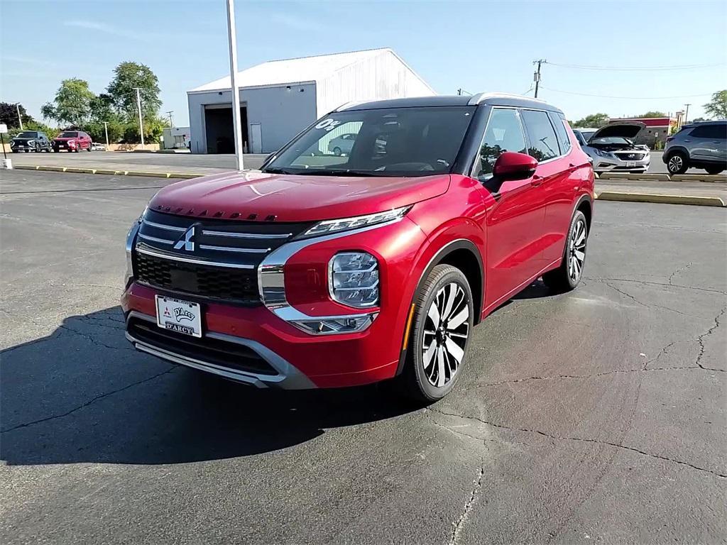 new 2025 Mitsubishi Outlander car, priced at $44,875