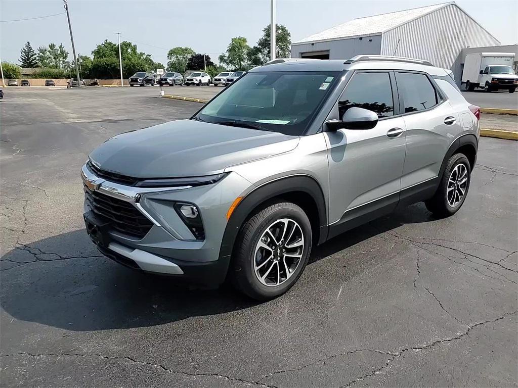 used 2024 Chevrolet TrailBlazer car, priced at $24,716
