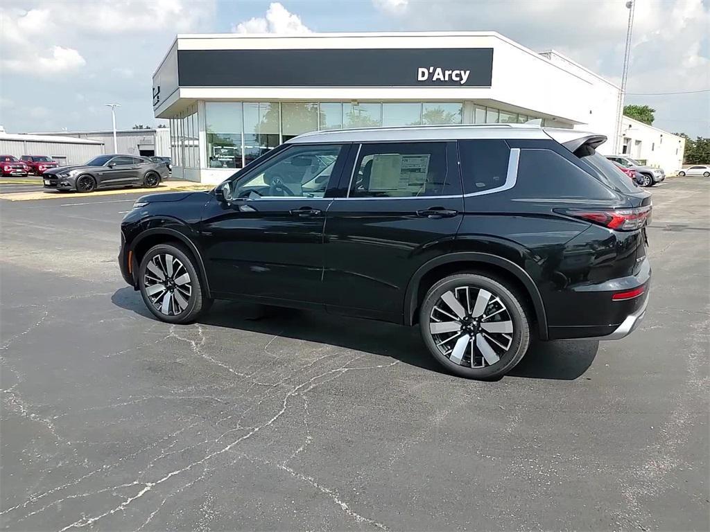 new 2025 Mitsubishi Outlander car, priced at $43,035