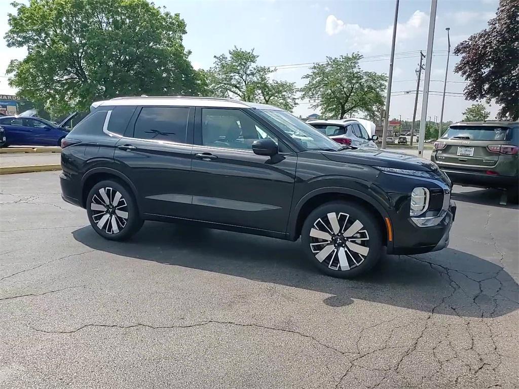 new 2025 Mitsubishi Outlander car, priced at $43,035