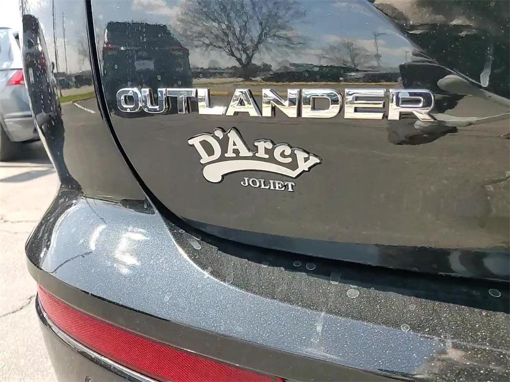 new 2025 Mitsubishi Outlander car, priced at $40,995