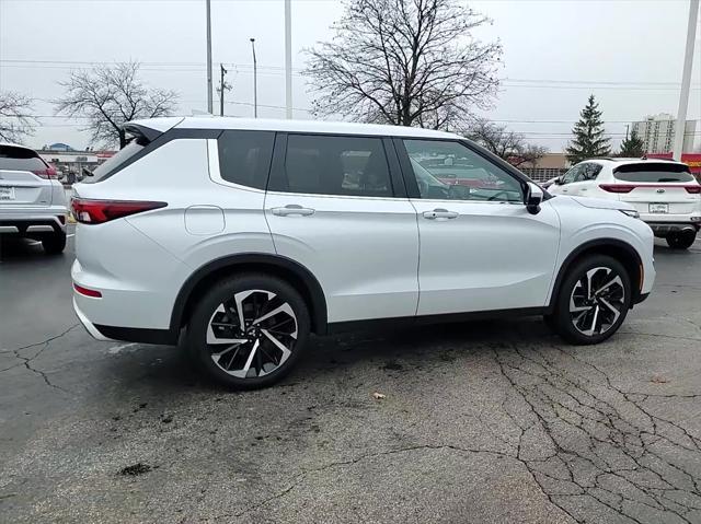 new 2024 Mitsubishi Outlander car, priced at $32,995