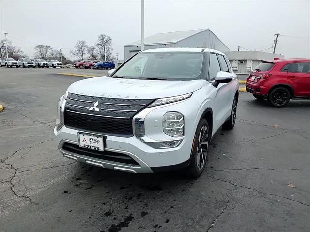 new 2024 Mitsubishi Outlander car, priced at $32,995