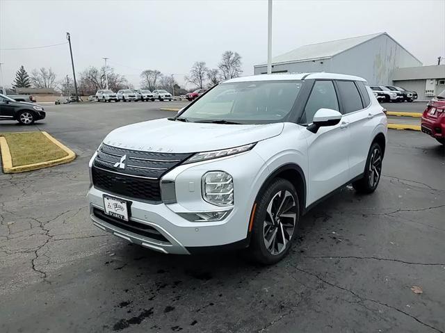 new 2024 Mitsubishi Outlander car, priced at $32,995