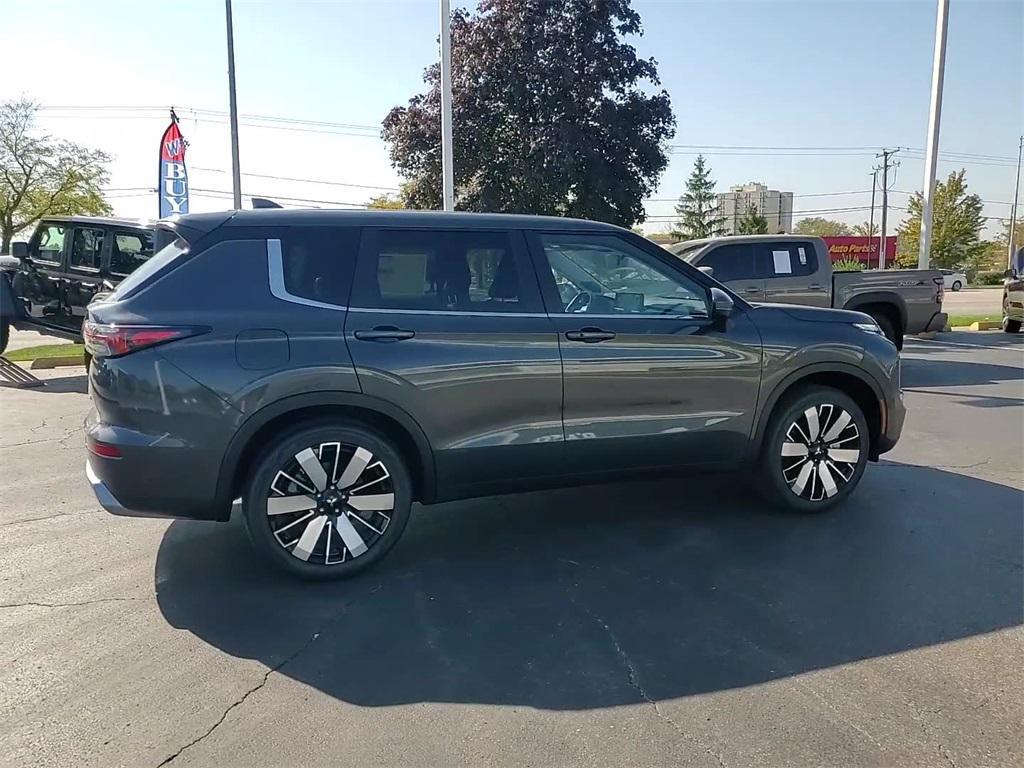 new 2025 Mitsubishi Outlander car, priced at $39,200