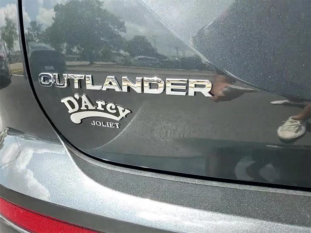new 2025 Mitsubishi Outlander car, priced at $36,700