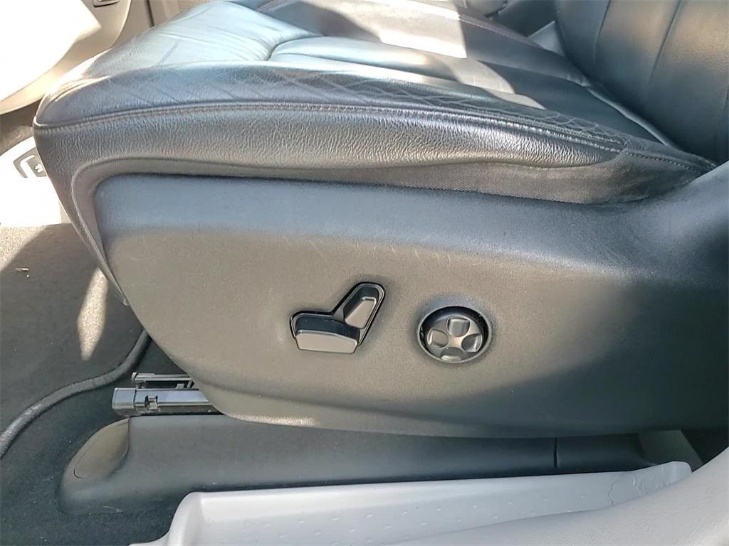 used 2017 Chrysler Pacifica car, priced at $11,995