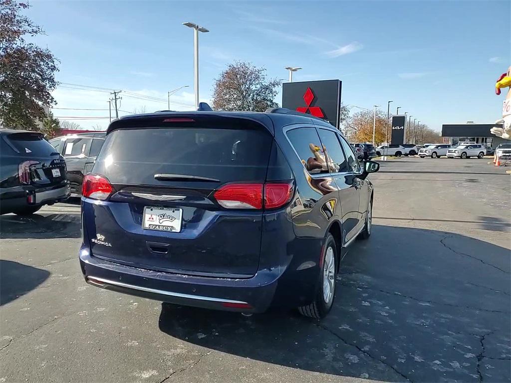 used 2017 Chrysler Pacifica car, priced at $11,995