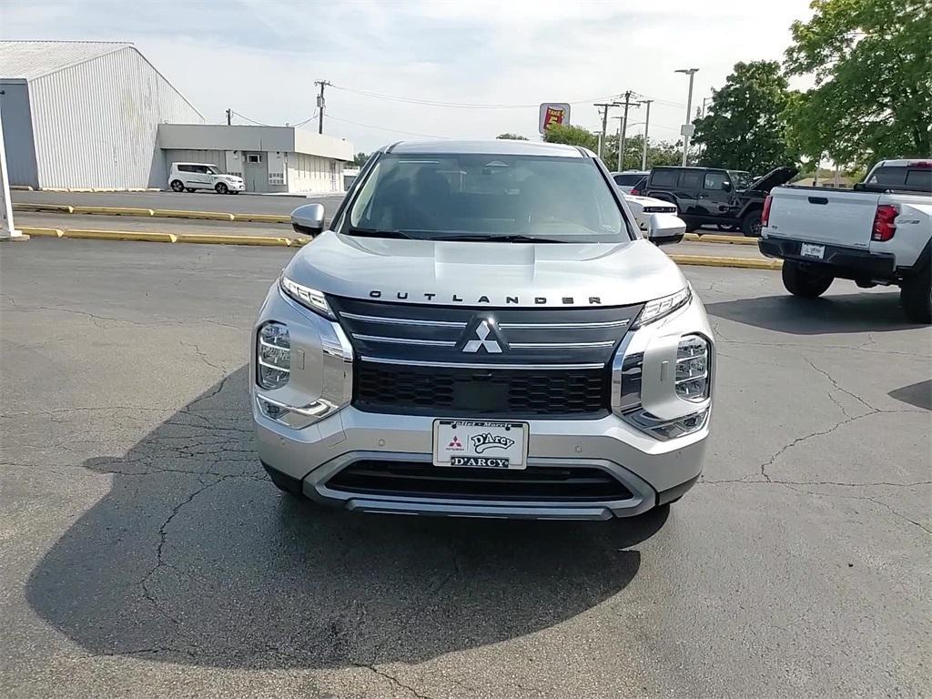 new 2025 Mitsubishi Outlander car