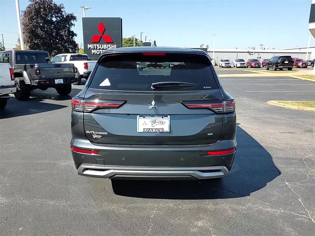 new 2025 Mitsubishi Outlander car