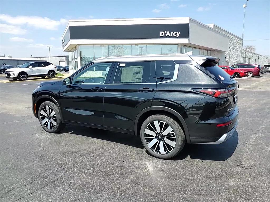 new 2025 Mitsubishi Outlander car, priced at $43,035